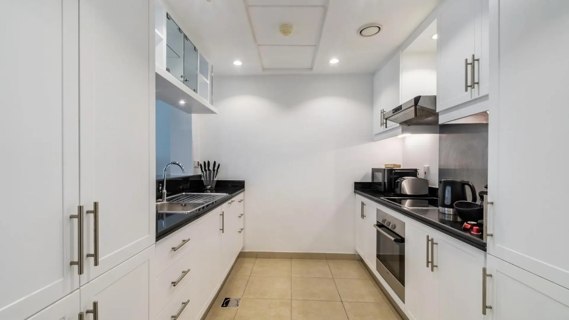 Elegant 1-Bedroom Apartment With Burj Khalifa View Dubai