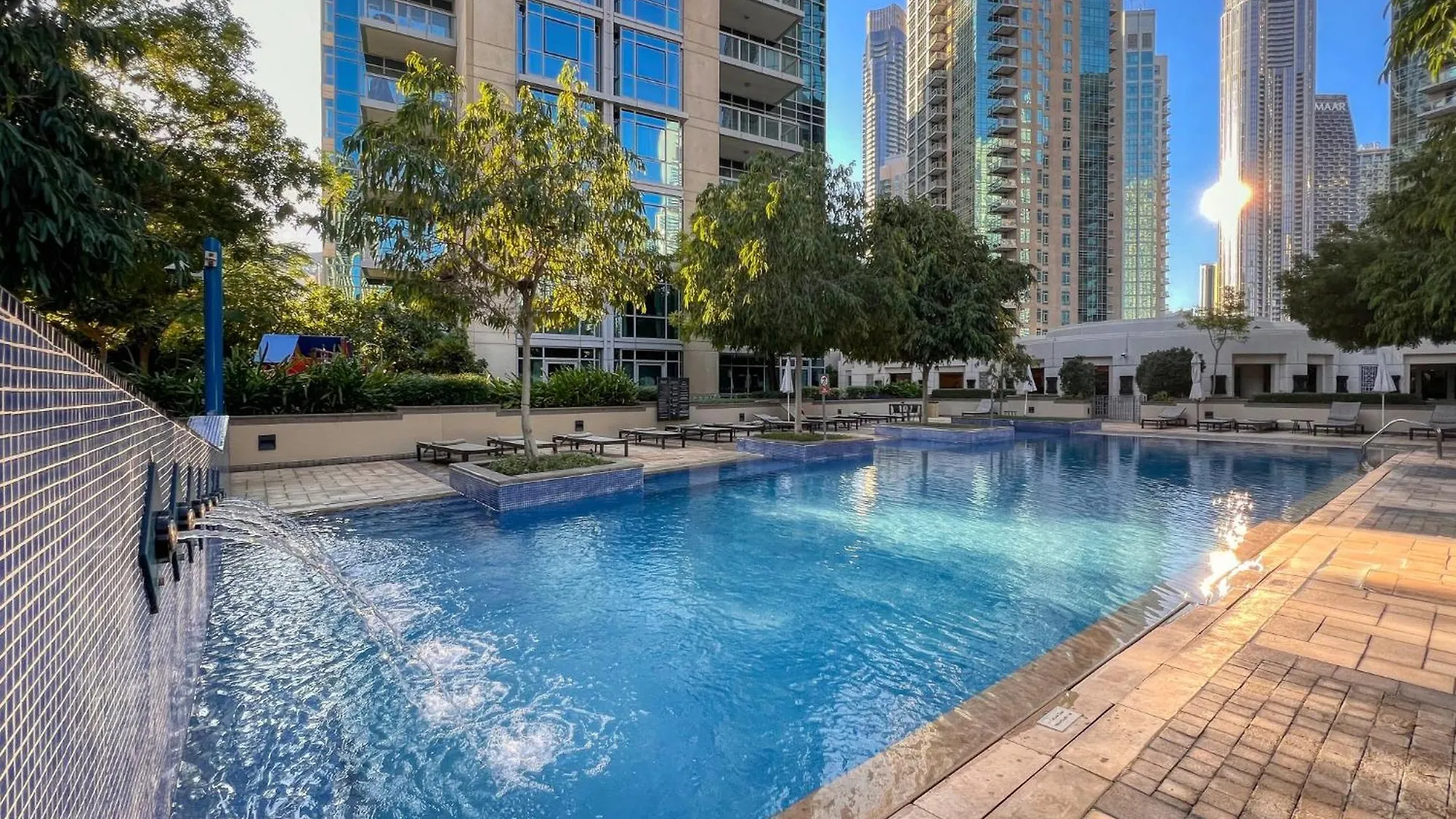 Elegant 1-Bedroom Apartment With Burj Khalifa View Dubai